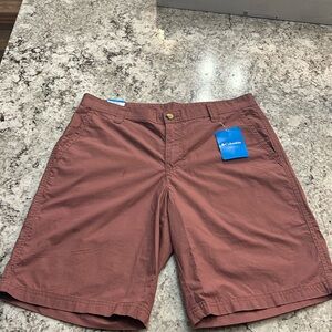 Columbia Shorts 34 waist rust color